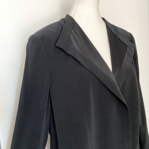 RIANI BLACK FLOWY OPEN BLAZER WITH POINTED COLLAR - 12 - Picture 4 of 11